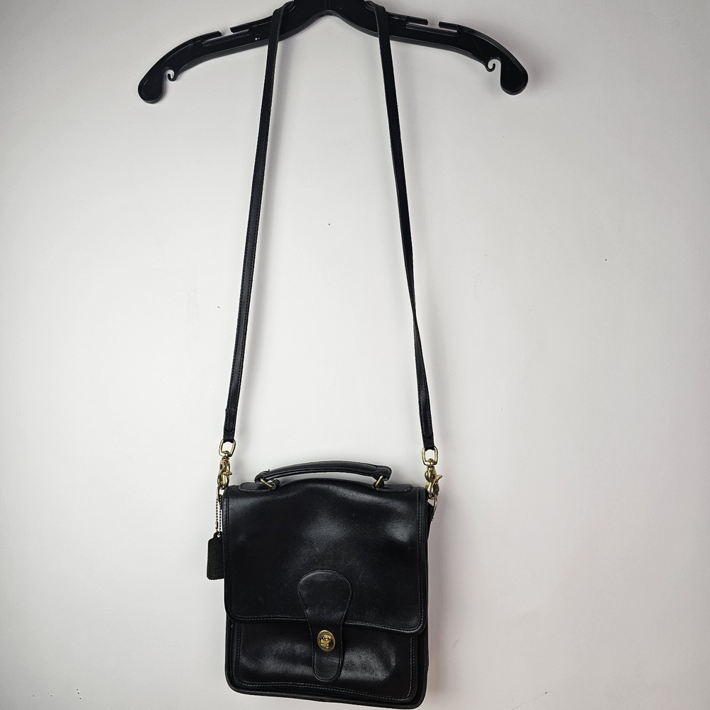 Coach Vintage Station Bag Purse Black Leather Cross body Nice & Clean 1980-90's